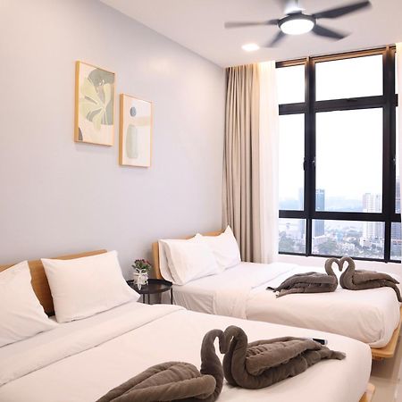 Twin Tower Residence By Nest Home【5 Mins Walk To Ciq】 Джохор-Бару Экстерьер фото